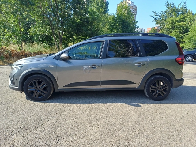 Dacia Jogger 1.0 i GPL - автомобили, коли, обяви за нови и употребявани 7