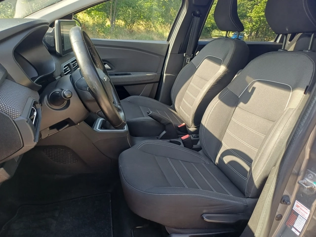 Dacia Jogger 1.0 i GPL - автомобили, коли, обяви за нови и употребявани 8