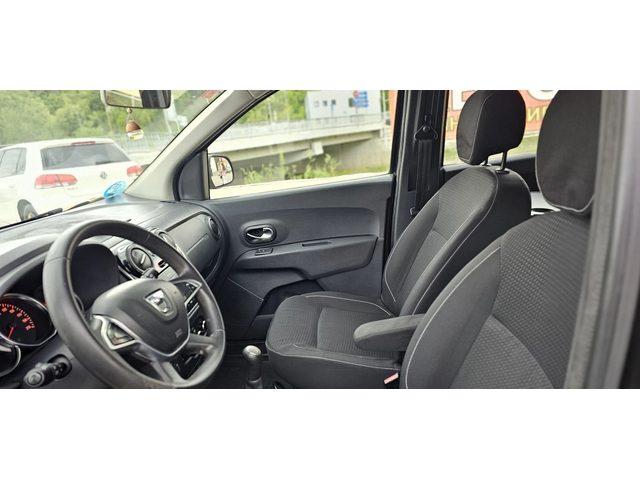 Dacia Lodgy 1.6i+ Заводска-Газ* ГОТОВА ЗА ТАКСИ* - автомобили, коли, обяви за нови и употребявани 15
