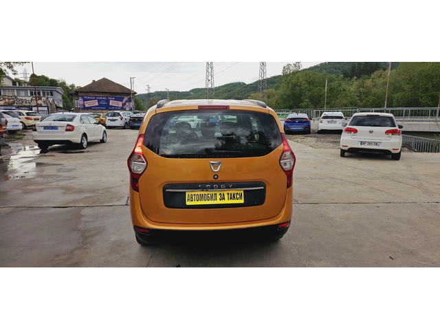 Dacia Lodgy 1.6i+ Заводска-Газ* ГОТОВА ЗА ТАКСИ* - автомобили, коли, обяви за нови и употребявани 5