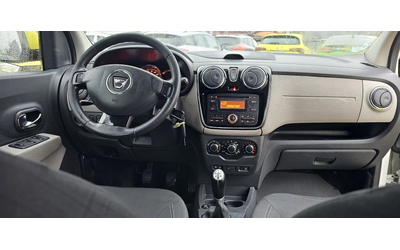 Dacia Lodgy 1.6i-85кс.+ ЗаводскиГазИнж.-Боядисана за Такси - автомобили, коли, обяви за нови и употребявани 11