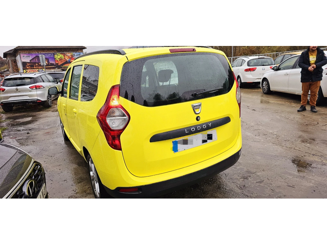 Dacia Lodgy 1.6i-85кс.+ ЗаводскиГазИнж.-Боядисана за Такси - автомобили, коли, обяви за нови и употребявани 5