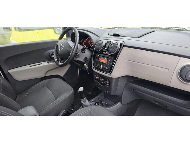 Dacia Lodgy 1.6i-85кс.+ ЗаводскиГазИнж.-Боядисана за Такси - автомобили, коли, обяви за нови и употребявани 9