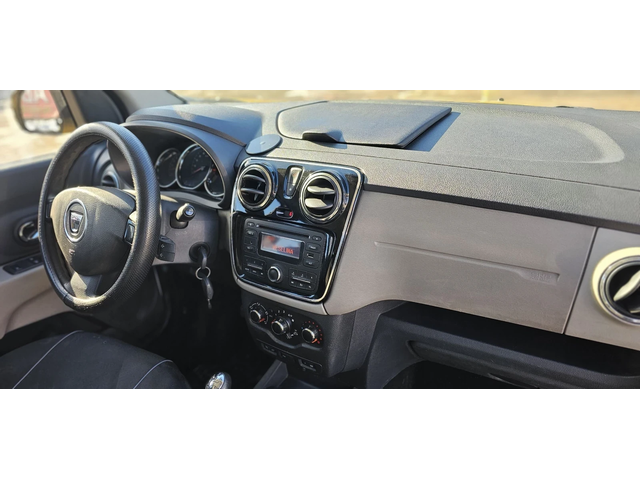 Dacia Lodgy 1.6i+ ЗаводскиГазИнж.-Подготвена за такси* Навигац - автомобили, коли, обяви за нови и употребявани 14