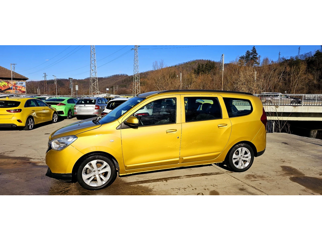 Dacia Lodgy 1.6i+ ЗаводскиГазИнж.-Подготвена за такси* Навигац - автомобили, коли, обяви за нови и употребявани 4