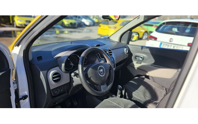 Dacia Lodgy 1.6i+ ЗаводскиГазИнж.-Подготвена за такси* Навигац - автомобили, коли, обяви за нови и употребявани 9