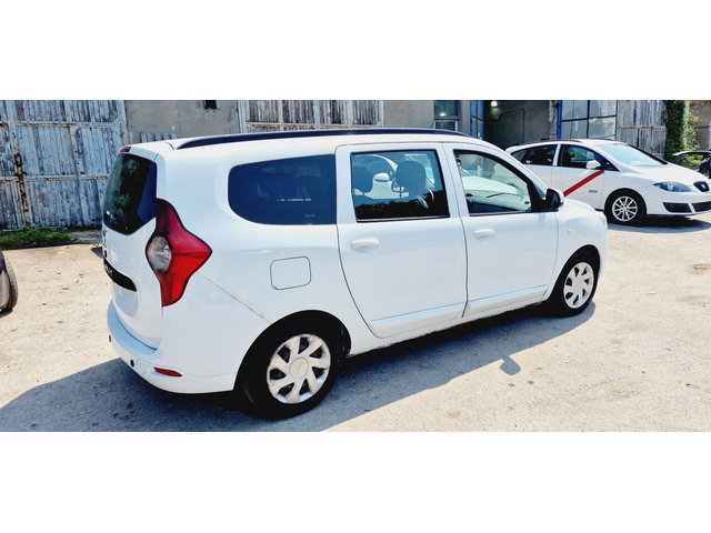 Dacia Lodgy 1.5dci САМО НА ЧАСТИ - автомобили, коли, обяви за нови и употребявани 4