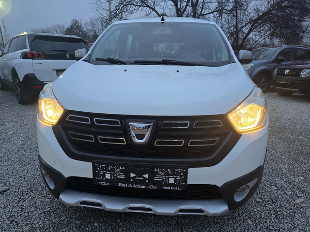 Dacia Lodgy 1.5DCI-ЕВРО 6В-7 МЕСТА-КОЖА-НАВИГАЦИЯ - автомобили, коли, обяви за нови и употребявани 1