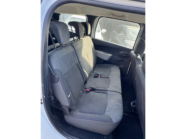 Dacia Lodgy - автомобили, коли, обяви за нови и употребявани 9