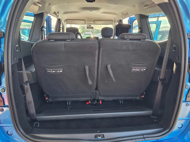 Dacia Lodgy STEPWAY 1.2 TCE-116к.с EURO 6-НАВИГАЦИЯ-ШВЕЙЦАРИЯ - автомобили, коли, обяви за нови и употребявани 15