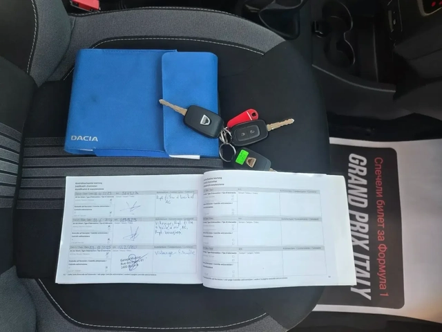 Dacia Lodgy STEPWAY 1.2 TCE-116к.с EURO 6-НАВИГАЦИЯ-ШВЕЙЦАРИЯ - автомобили, коли, обяви за нови и употребявани 7