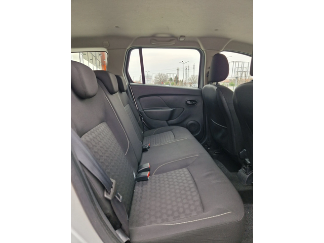 Dacia Logan - автомобили, коли, обяви за нови и употребявани 9