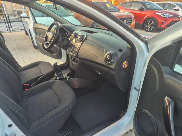 Dacia Logan 16-броя-1.5DCI - автомобили, коли, обяви за нови и употребявани 9