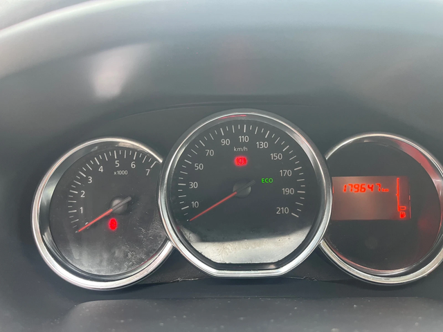 Dacia Logan 1.5 навигация - автомобили, коли, обяви за нови и употребявани 10