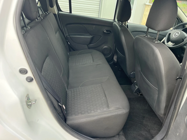 Dacia Logan 1.5 навигация - автомобили, коли, обяви за нови и употребявани 11