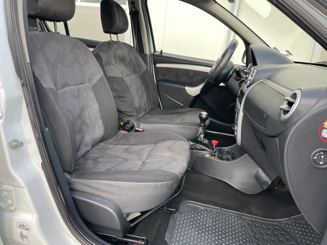 Dacia Sandero 1.4 - автомобили, коли, обяви за нови и употребявани 11