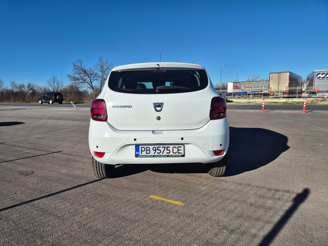 Dacia Sandero LAUREATE 1.5D-M/T - автомобили, коли, обяви за нови и употребявани 3