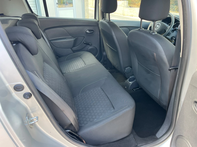 Dacia Sandero 1.5dci - автомобили, коли, обяви за нови и употребявани 10