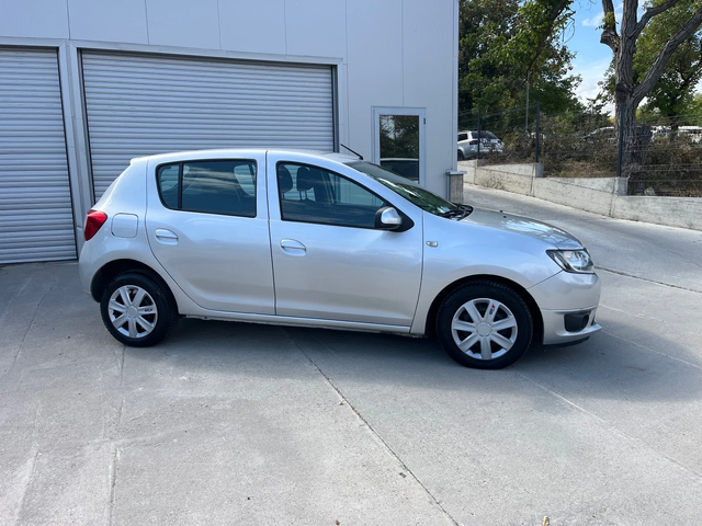 Dacia Sandero 1.5dci - автомобили, коли, обяви за нови и употребявани 3