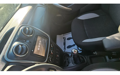 Dacia Sandero 1.5DCI---NAVI--- - автомобили, коли, обяви за нови и употребявани 11