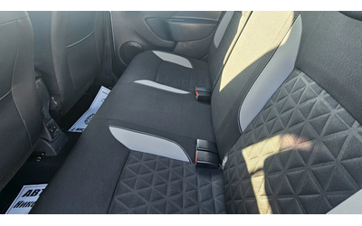 Dacia Sandero 1.5DCI---NAVI--- - автомобили, коли, обяви за нови и употребявани 12