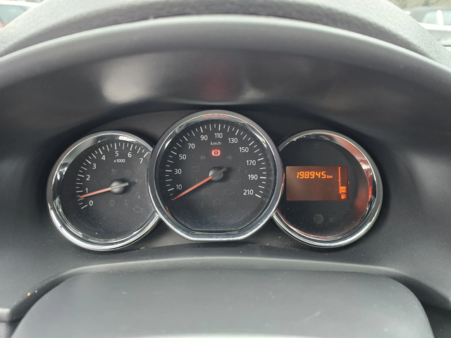 Dacia Sandero Stepway 1.5d 90к.с - автомобили, коли, обяви за нови и употребявани 16