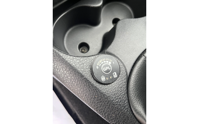 Dacia Sandero 0.9i-90-GAS-ITALIA - автомобили, коли, обяви за нови и употребявани 13