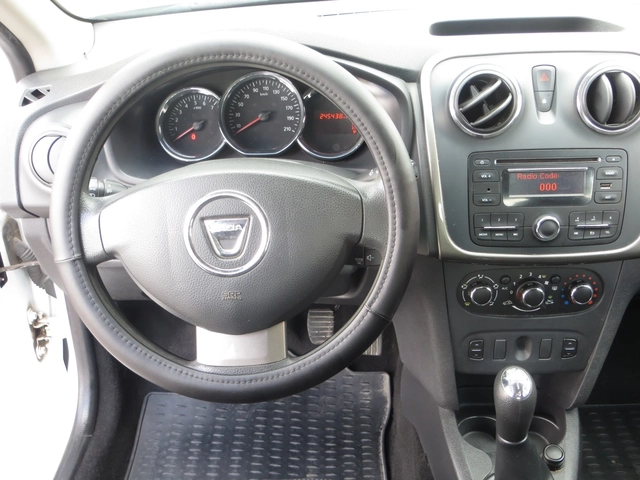 Dacia Sandero 1, 5 DCI N1 Euro VIb - автомобили, коли, обяви за нови и употребявани 7