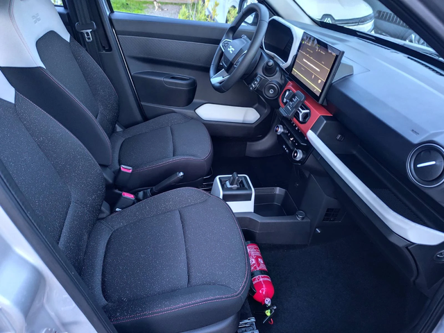 Dacia Spring Expression - автомобили, коли, обяви за нови и употребявани 13