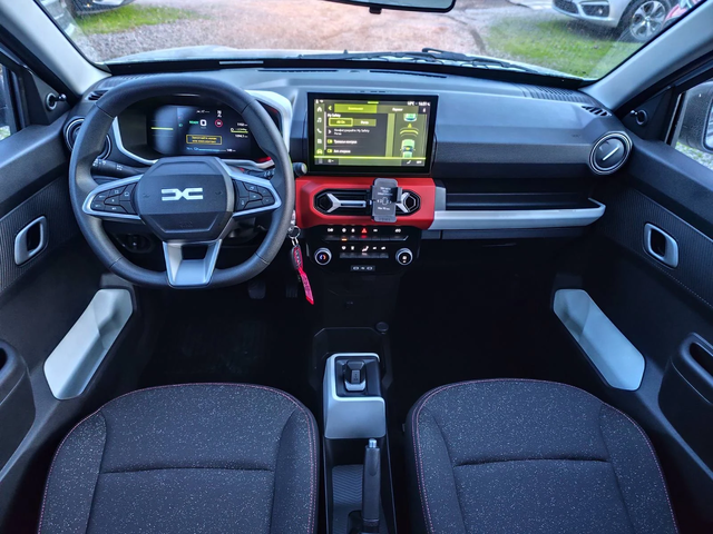 Dacia Spring Expression - автомобили, коли, обяви за нови и употребявани 8