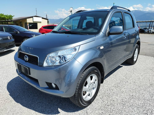 Daihatsu Terios 1.5-ГАЗ 4Х4 АВТОМАТ - автомобили, коли, обяви за нови и употребявани 0