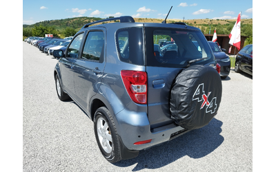 daihatsu-terios-1-5-gaz-4h4-avtomat - 1