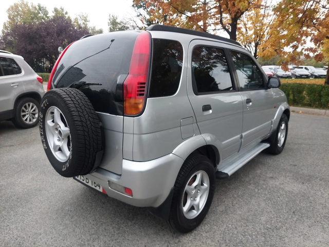 Daihatsu Terios 1, 3i 86ps KLIMA ITALY - автомобили, коли, обяви за нови и употребявани 3