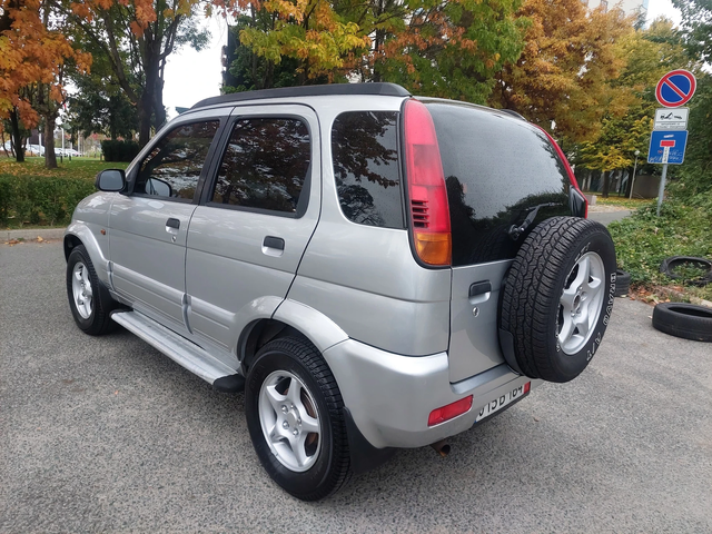 Daihatsu Terios 1, 3i 86ps KLIMA ITALY - автомобили, коли, обяви за нови и употребявани 4