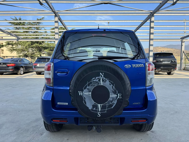 Daihatsu Terios 1, 5 ГАЗ - автомобили, коли, обяви за нови и употребявани 3