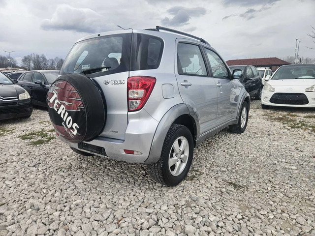 Daihatsu Terios 1.5* фабрична газ * - автомобили, коли, обяви за нови и употребявани 4