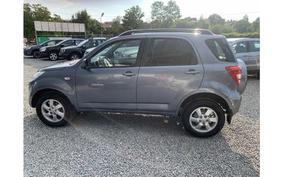 Daihatsu Terios Daihatsu Terios 1.5i/4x4/105k.c - автомобили, коли, обяви за нови и употребявани 6