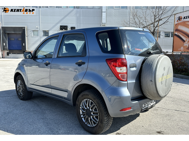 Daihatsu Terios Газ.инжекцион/4х4 - автомобили, коли, обяви за нови и употребявани 2