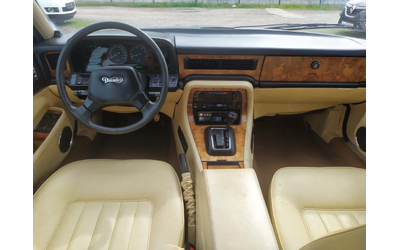 Daimler Six 3.6 Six, 202 к.с - автомобили, коли, обяви за нови и употребявани 8