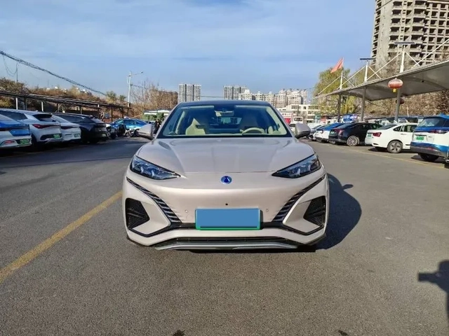   BEV 91.3 kWh AWD - автомобили, коли, обяви за нови и употребявани 1