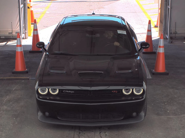 Dodge Challenger 2019 R/T SCAT PACK6.4L V8* 50 000КМ* ШОУРУМ - автомобили, коли, обяви за нови и употребявани 0