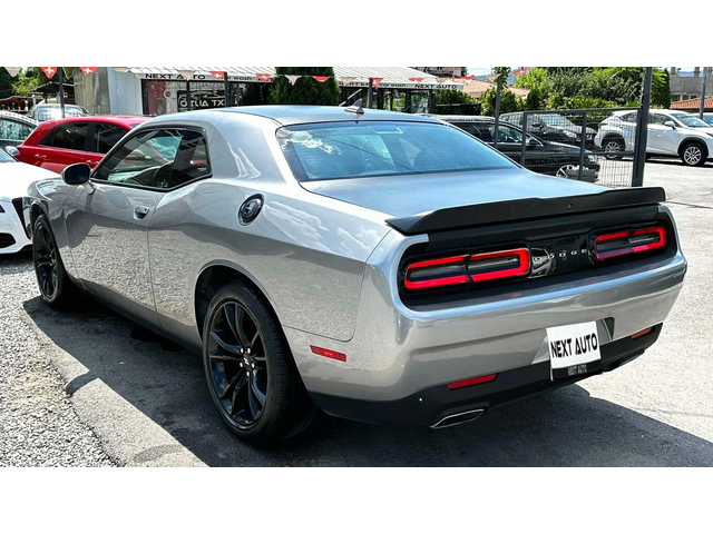 Dodge Challenger 3.6i 309HP VVT AppleCarPlay - автомобили, коли, обяви за нови и употребявани 6