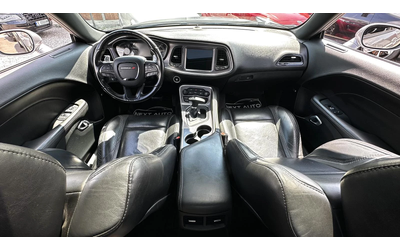 Dodge Challenger 3.6i 309HP VVT AppleCarPlay - автомобили, коли, обяви за нови и употребявани 8