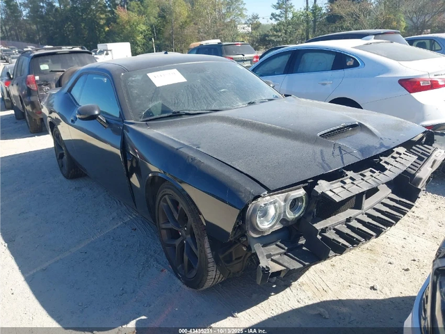 Dodge Challenger R/T - автомобили, коли, обяви за нови и употребявани 0