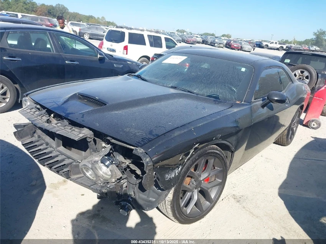 Dodge Challenger R/T - автомобили, коли, обяви за нови и употребявани 1