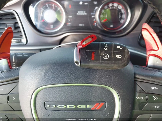 Dodge Challenger R/T / SCAT PACK / 6.4 - автомобили, коли, обяви за нови и употребявани 7