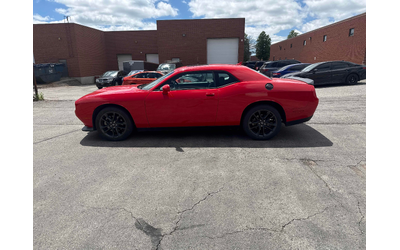 Dodge Challenger 3.6L 6cyl AWD - автомобили, коли, обяви за нови и употребявани 1