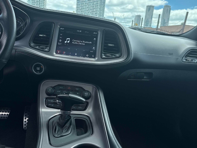 Dodge Challenger 3.6L 6cyl AWD - автомобили, коли, обяви за нови и употребявани 8