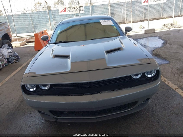 Dodge Challenger 3.6L V-6 DOHC, VVT, 305HP Rear Wheel Drive - автомобили, коли, обяви за нови и употребявани 11