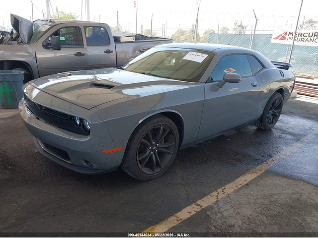 Dodge Challenger 3.6L V-6 DOHC, VVT, 305HP Rear Wheel Drive - автомобили, коли, обяви за нови и употребявани 1